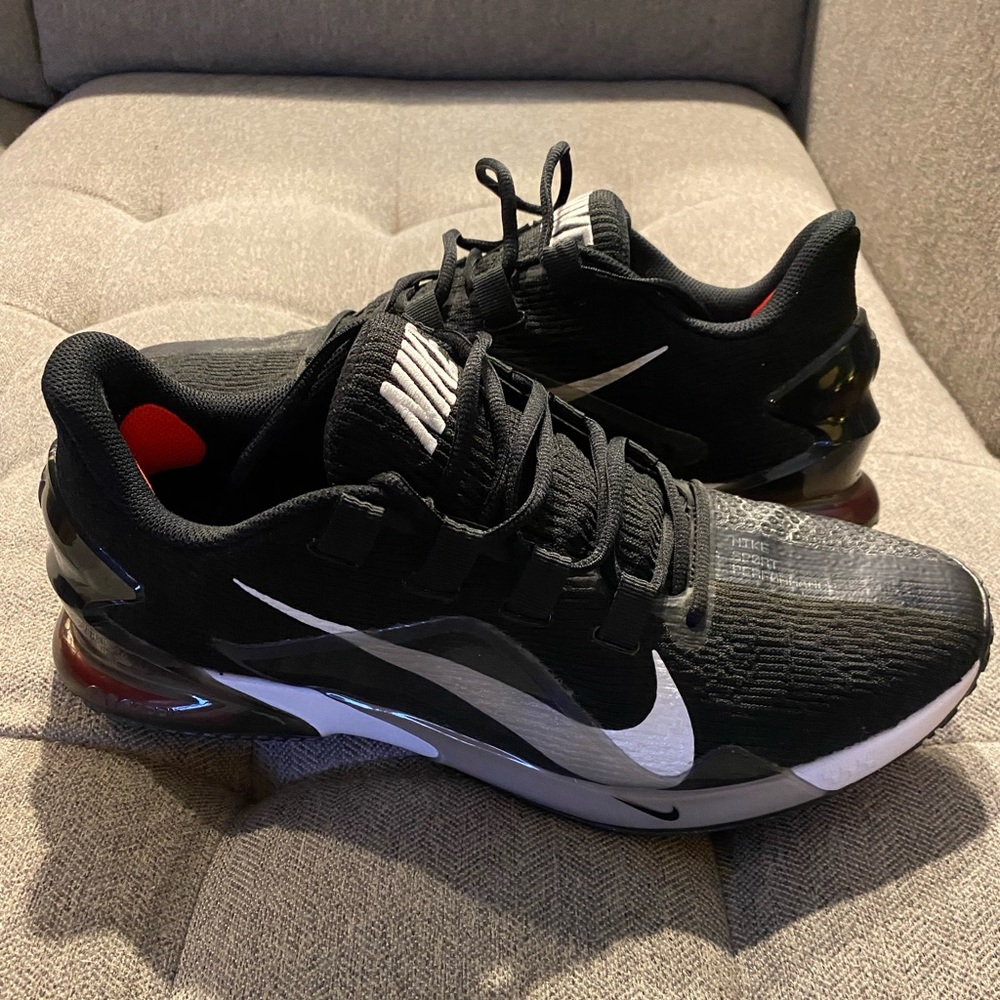 Almost new Nike zoom Trout 7 turf